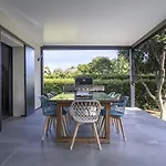 Βίλα Bord De Piscine, Jacuzzi
