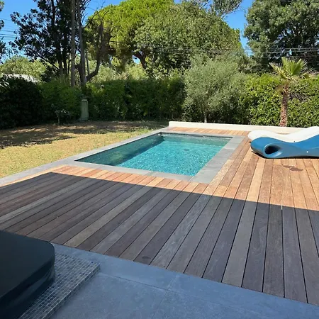 Bord De Piscine, Jacuzzi Villa Hyeres